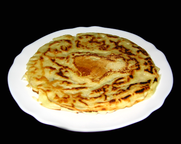 Clatite cu sampanie si dulceata de gutui
