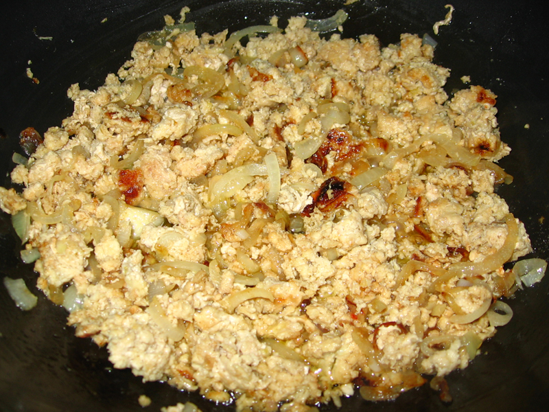 Paste cu carne de pui