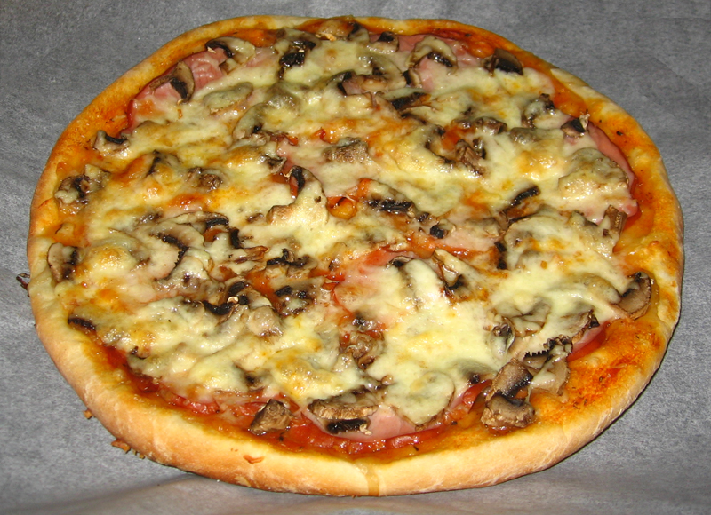 Pizza cu ciuperci