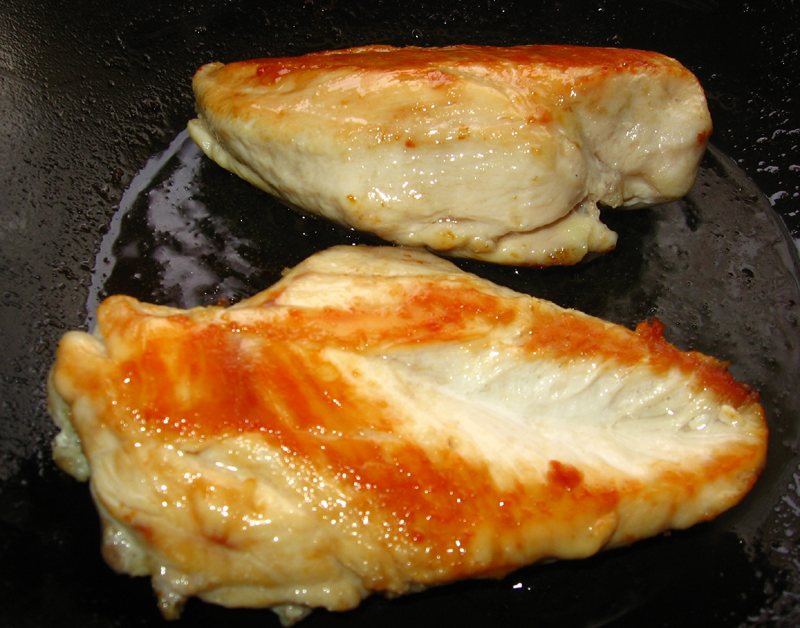 Piept de pui in sos de rosii